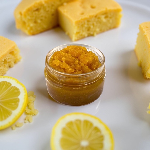 B’yu Beauty Other - Lemon Pound Cake (Lip Scrub)